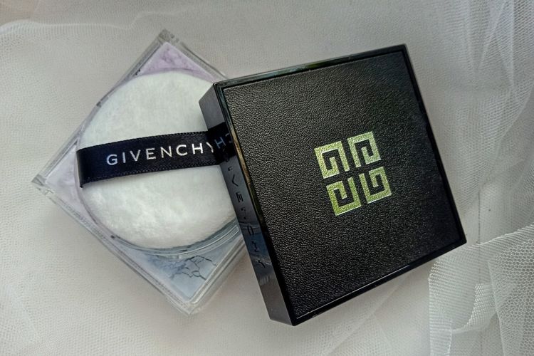 Givenchy Prisme Libre loose powder.