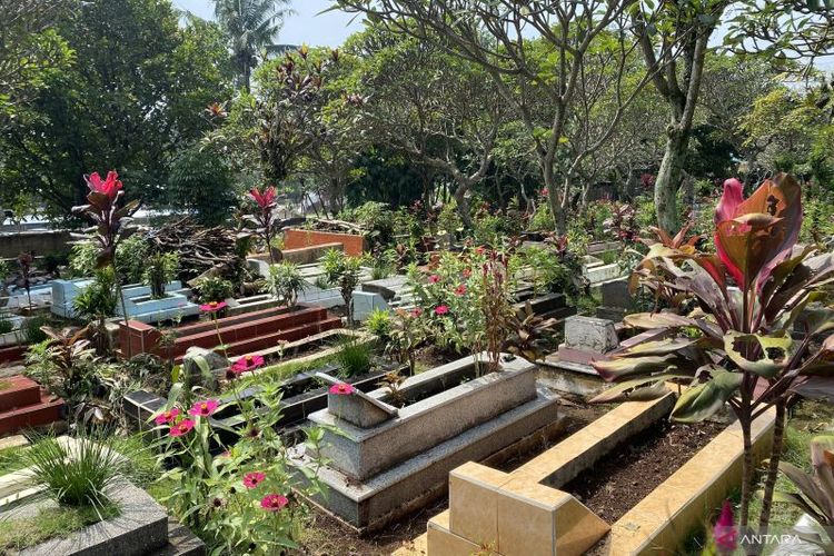 Situasi tempat pemakaman umum (TPU) Cipageran, Kota Cimahi, Jawa Barat, Rabu (21/2/2024). 
