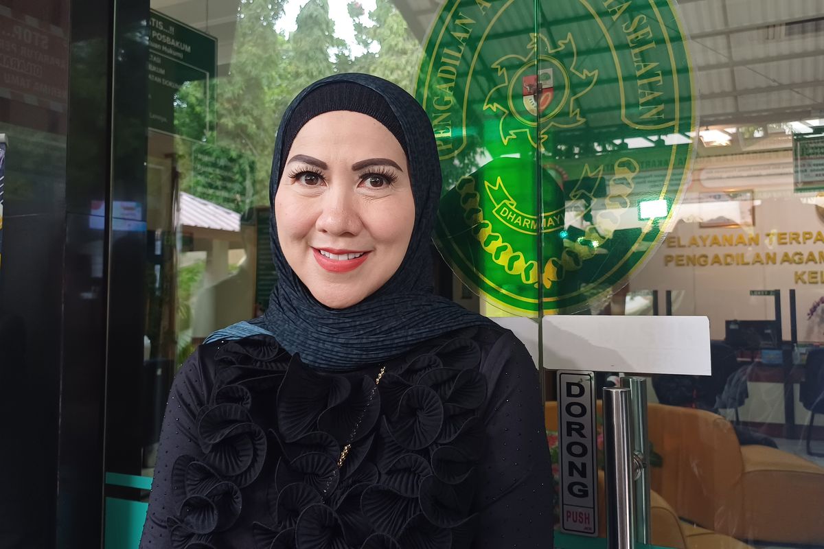 Venna Melinda di Pengadilan Agama Jakarta Selatan, Jumat (6/12/2024).