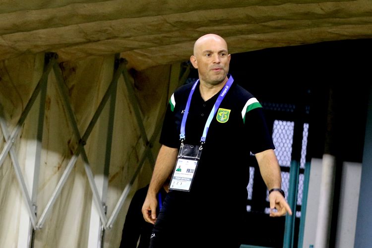 Persebaya Vs PSS: Tavares Waspada Ancaman Bola Udara Elang Jawa