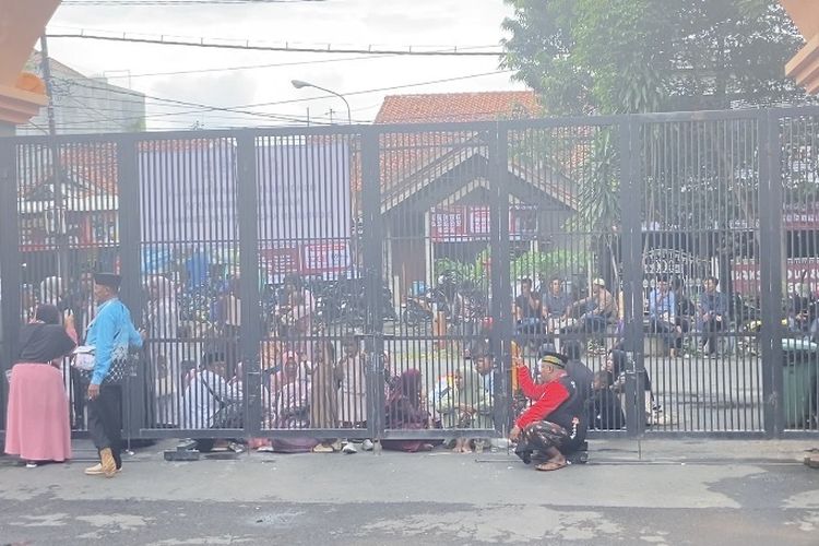 Pernah Ada Jemaah Kabur, PPIH Embarkasi Surabaya Perketat Pengawasan di Asrama Haji