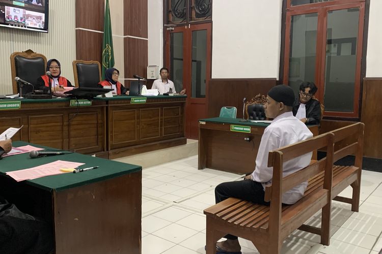 Eks Kepala Gudang Cimory Diadili, Didakwa Edarkan Ratusan Karton Produk Kedaluwarsa