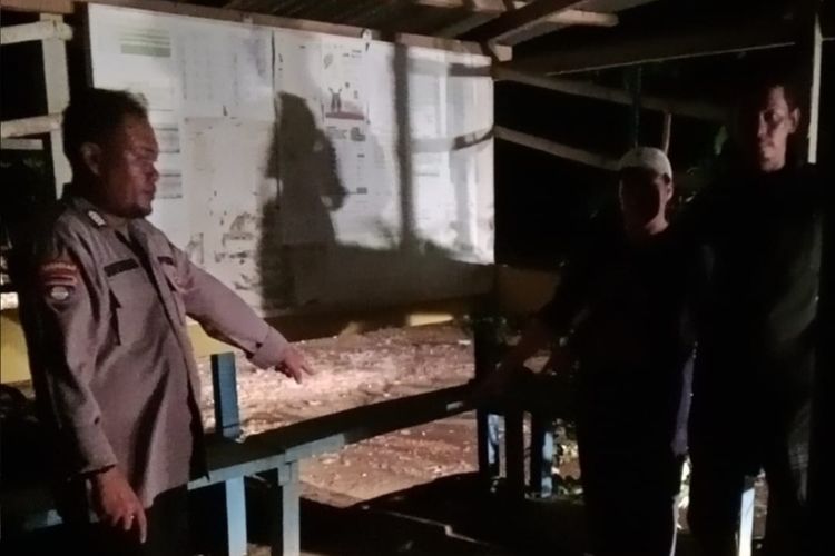 Berteduh Ketika Hujan, Pasutri di Simalungun Tersambar Petir Saat Nyalakan Senter Ponsel, Istri Meninggal