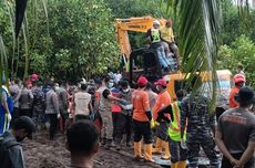 Detik-detik Evakuasi Korban Terakhir Banjir Bandang Ternate, Total Korban Jiwa 19 Orang