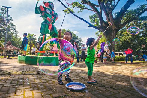 7 Taman Kota Bandung, Tempat Piknik Murah Meriah yang Bisa Dinikmati Bersama Keluarga