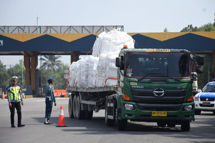 Puluhan Truk ODOL Ditindak di Tol Belawan–Medan