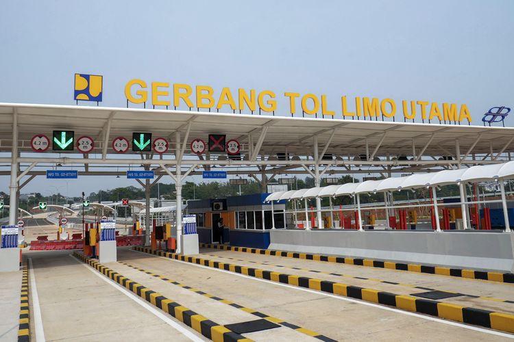 Gerbang Tol Limo Utama di Tol Cinere-Jagorawi (Cijago) Seksi 3B.