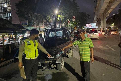 Hantam Pikap Parkir Sembarangan, Pengendara Motor Suzuki GSX di Palembang Tewas