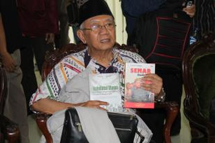 Pengasuh Pondok Pesantren Tebu Ireng Jombang Jawa Timur yang juga tokoh Nahdlatul Ulama’, KH Salahudin Wahid