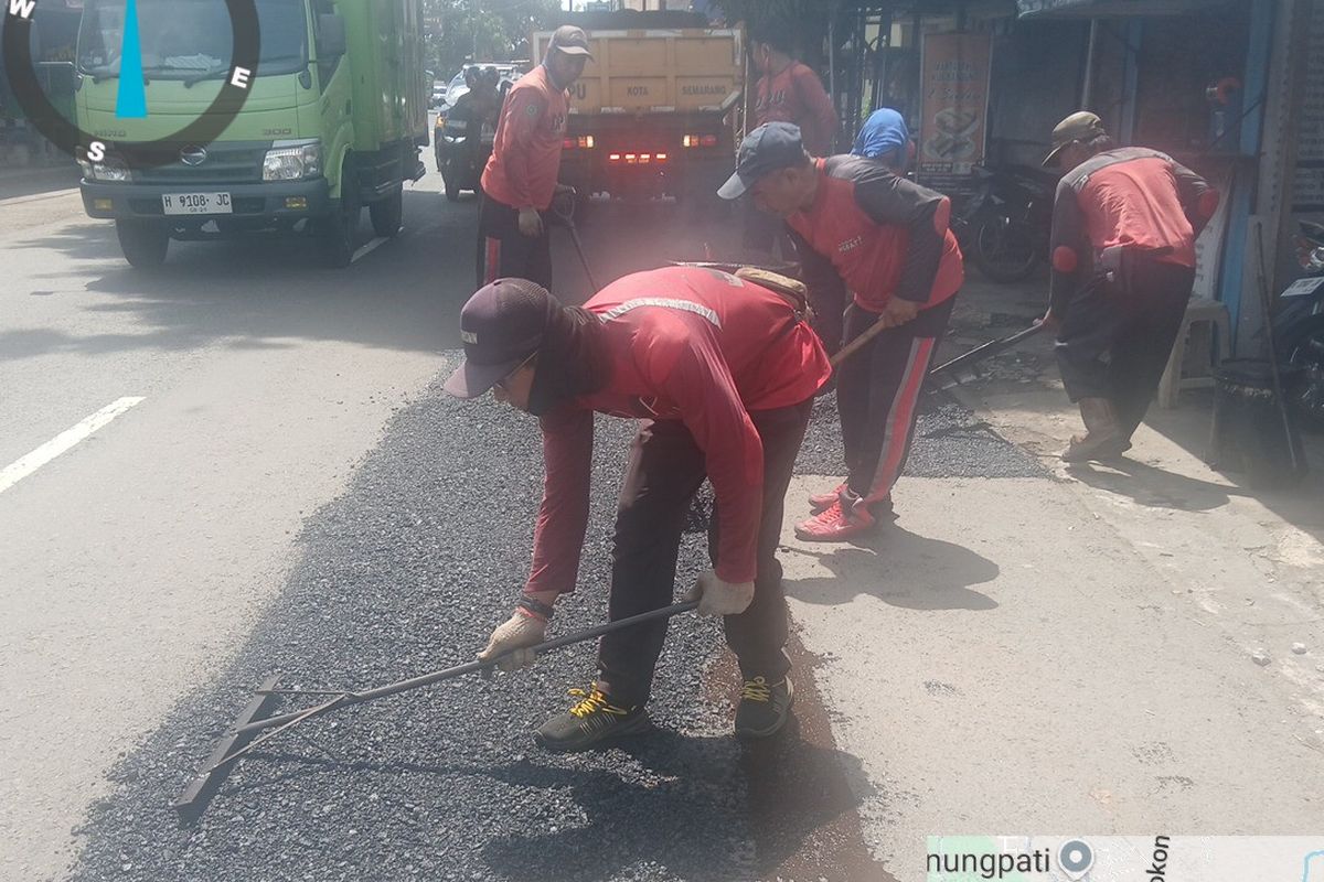 Pemerintah Kota (Pemkot) Semarang menuntaskan sembilan ruas jalan rusak dalam satu hari sebagai bagian dari gerak cepat atas laporan warga.