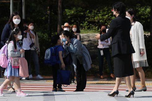 Melihat Dampak di Korea Selatan hingga Perancis Setelah Sekolah Dibuka Kembali...