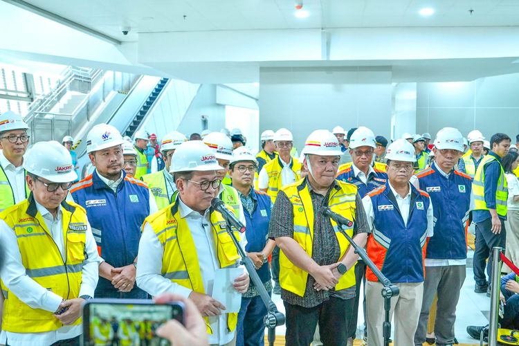 Gubernur Pramono Kunjungi Proyek LRT Jakarta Fase 1B, Waskita Karya Berkomitmen Rampungkan Proyek Tepat Waktu