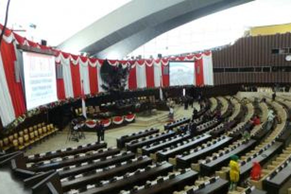 Suasana Ruang Sidang Paripurna I Gedung Nusantara, Kompleks Parlemen, Jakarta, menjelang pelantikan presiden dan wakil wakil presiden terpilih, Joko Widodo dan Jusuf Kalla, Senin (20/10/2014).