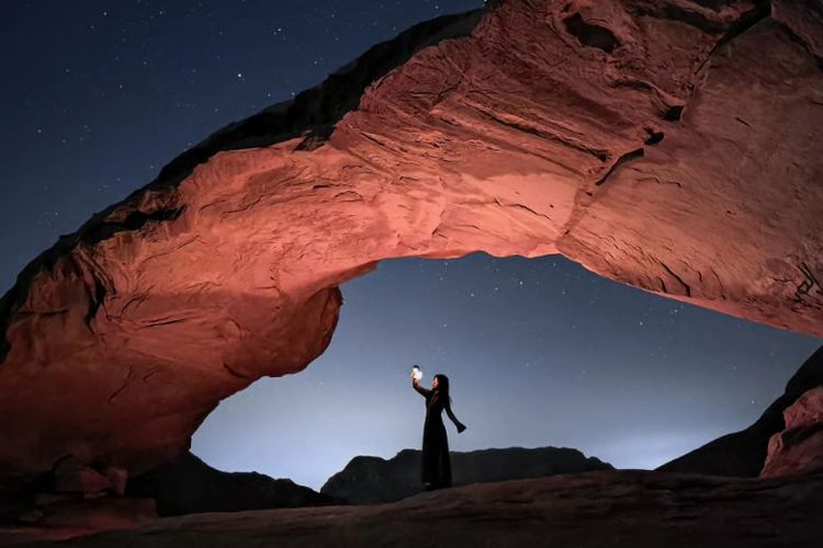 HUAWEI Pura 80 Pro mampu mengambil gambar dengan jernih pada malam hari. 