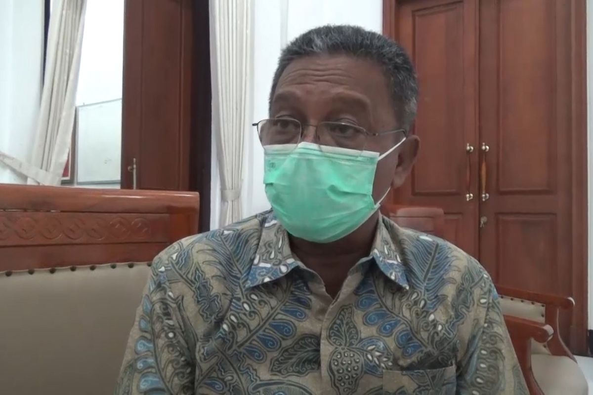 Bupati Pacitan Jawa Timur, ketika memberi klarifikasi terkait dana hibah 9 miliar untuk Yudhoyono Fondation, di ruang pertemuan kantor Bupati, Senin (15/02/2021).