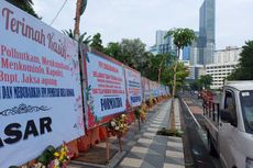 FPI Dibubarkan, Karangan Bunga Ucapan Terima Kasih Tersebar di Surabaya