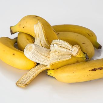Ilustrasi pisang, buah pisang raja