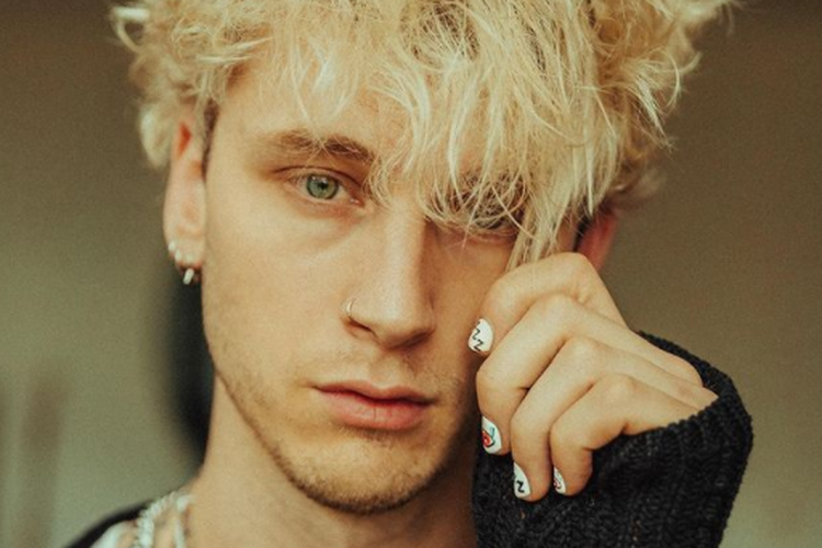 Rapper asal Amerika, Machine Gun Kelly