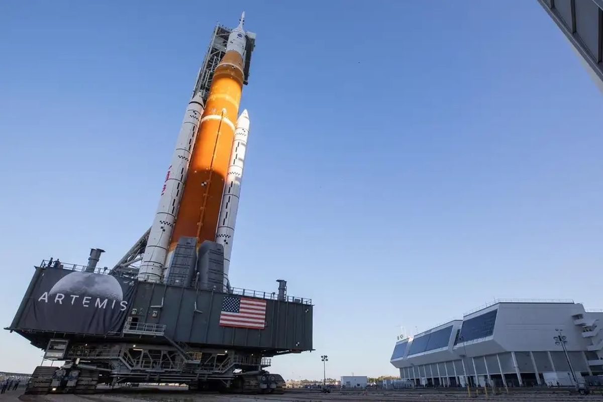 NASA akan lakukan uji coba latihan peluncuran megaroket atau roket raksasa SLS.