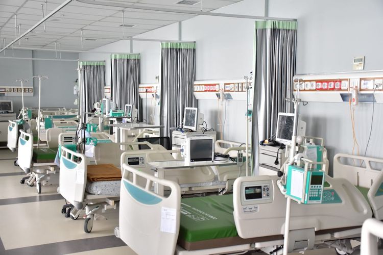 Suasana ruang isolasi pasien Covid-19 di Rumah Sakit Universitas Indonesia (RSUI), Depok, Jawa Barat. 