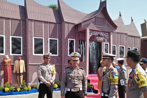 Unik, Ada Pos Pelayanan Rumah Adat untuk Pemudik di Jalur Pantura 