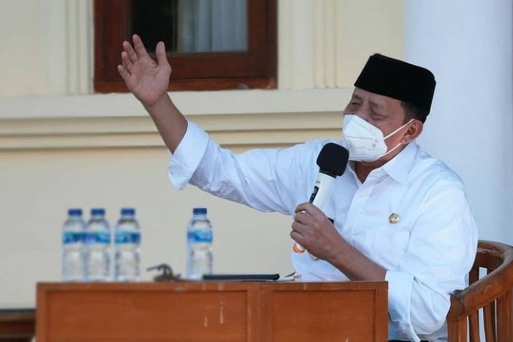 Gubernur Banten Wahidin Halim