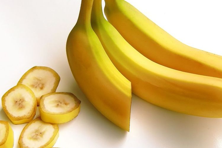 Ilustrasi pisang.  Pisang dikenal sebagai buah yang kaya manfaat dan dapat dikonsumsi kapan saja. Namun, waktu makan pisang ternyata dapat memengaruhi energi, pencernaan, hingga nafsu makan seseorang.