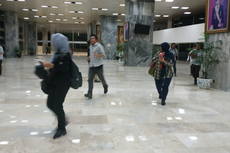 Gempa Guncang Jakarta, Pegawai dan Awak Media di DPR Berhamburan Keluar Gedung