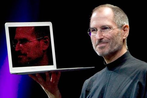 Ayah Kandung Steve Jobs Menyesal Tak Mengenal Anaknya