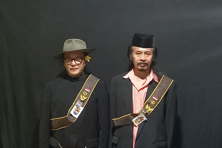 Sujiwo Tejo dan Nasirun saat dideklarasikan sebagai capres dan cawapres Alternatif, Kamis (17/8/2023)
