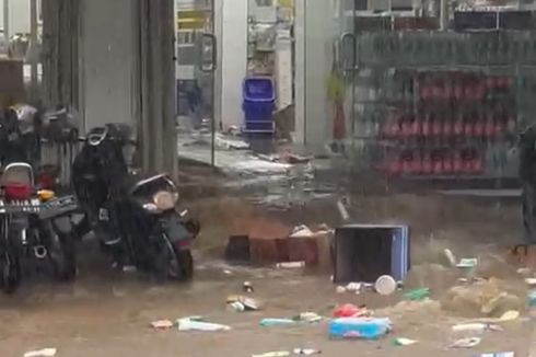 Viral Video Ribuan Barang Milik Minimarket Hanyut Terbawa Banjir, Ini Penjelasan BPBD