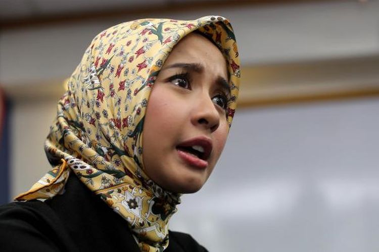 Laudya Cynthia Bella saat berbincang dengan Kompas.com di Gedung Kompas Gramedia, Palmerah Selatan, Jakarta Pusat, Jumat (11/11/2016). 