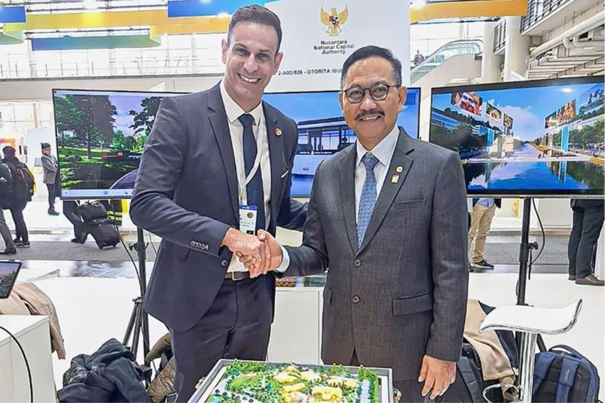Otorita Ibu Kota Nusantara (OIKN) dan Siemens, penyedia teknologi terkemuka di sektor energi modern, telah menandatangani Nota Kesepahaman (MoU), di Hannover, Jerman, Senin (17/04/2023).