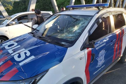 4 Mobil Polres Maluku Tengah Rusak Imbas Bentrok Warga dan Polisi di Desa Tamilow