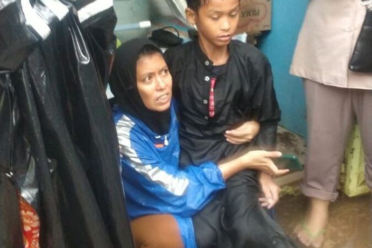 Bocah kakak beradik, KN (10) dan adiknya KR (9) yang hanyut terbawa arus banjir di Green Sudiang Residence, Kecamatan Biringkanya, Kota Makassar berhasil selamat.