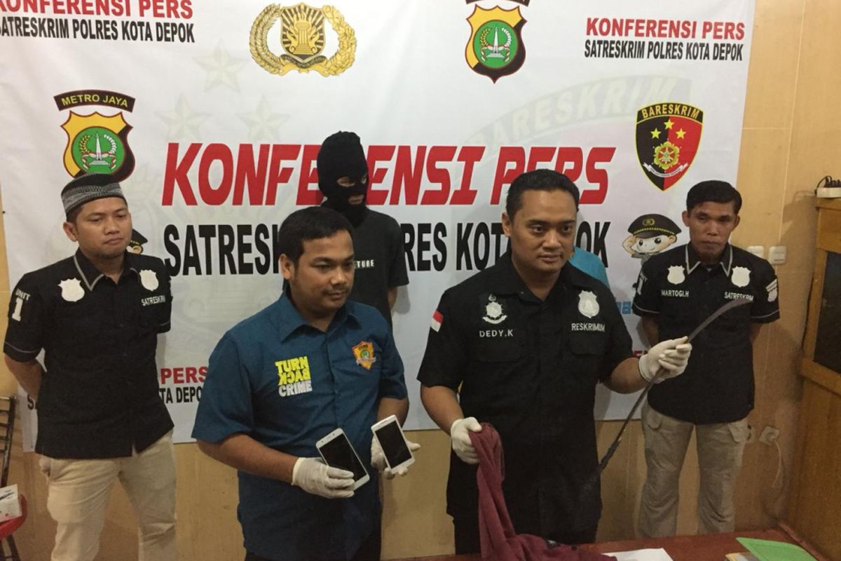 Dua pelaku begal DW (17) dan RRT (18), ditangkap, Kamis (15/11/2018).