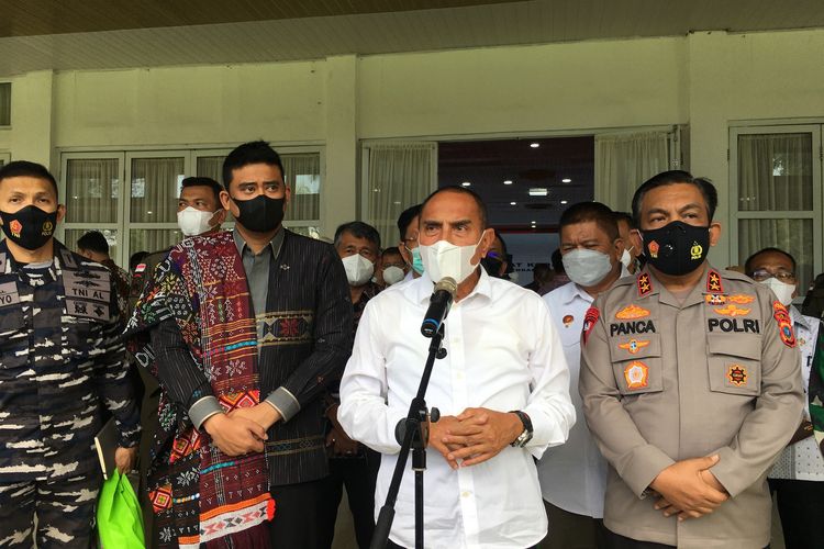 Wali Kota Medan, Bobby Nasution mengadu ke Gubernur Sumatera Utara Edy Rahmayadi karena jatah vaksin untuk Pemkot Medan selalu dipotong.