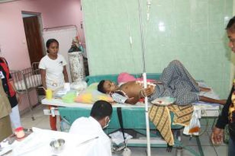 Yakobus Kolo sedang dirawat secara intensif di ruang ICU Rumah Sakit Umum WZ Johannes Kupang
