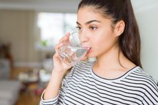 Fakta Minum Air Garam Bisa Cegah Dehidrasi di Cuaca Panas