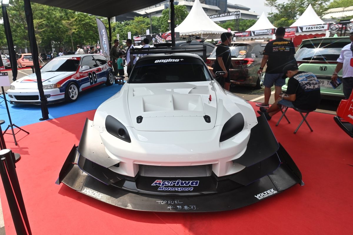 Modifikasi Honda S2000