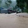 Banjir Bandang Landa Tasikmalaya, 2 Mobil Terseret Arus, 270 Rumah di 3 Kecamatan Terendam