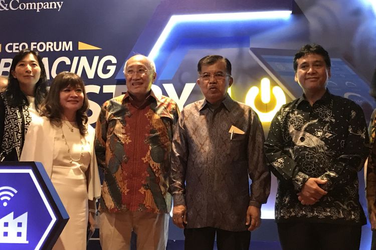 Wakil Presiden Republik Indonesia (RI) Jusuf Kalla dalam acara CEO Forum Embracing Industry 4.0 Opportunity di Ritz-Calrton Pacific Place Jakarta Pusat, Senin (10/12/2018)