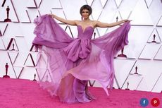 Gemas! Halle Berry Pamer Rambut Bob Super Pendek di Karpet Merah Oscar