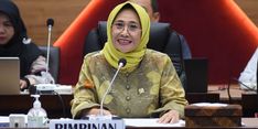 Polemik Disertasi Menteri Bahlil, Ketua Komisi X Sebut UI Sudah Proporsional