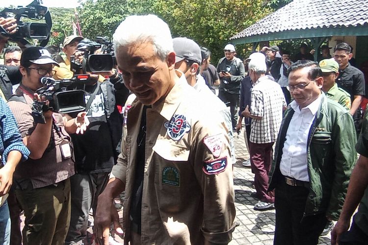 Ganjar Pranowo mengaku pengunduran Maruar Sirait adalah hak individu sebagai pilihan politik. Namun dia menduga ada sesuatu terkait pengundurannya bersama 150 kader TMP