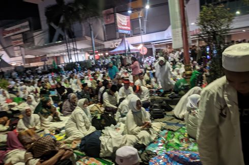 Resepsi 1 Abad NU, Ruas Jalan Menuju Stadion Gelora Delta Sidoarjo Dipadati Jemaah Nahdliyin