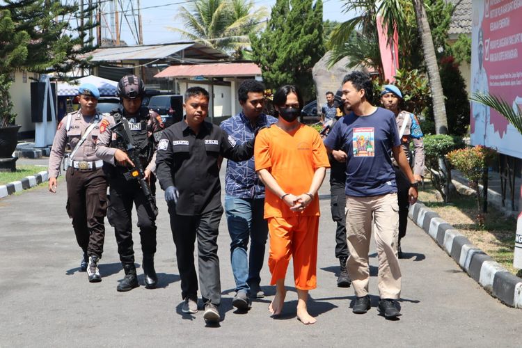 AK berhasil ditangkap oleh pihak kepolisian Polresta Magelang di Ngawi Jawa Timur. 