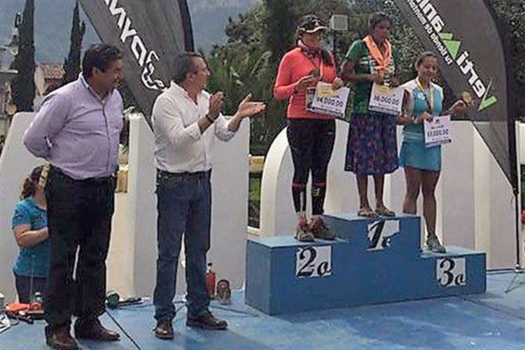 Perempuan 22 tahun asal Meksiko Maria Lorena Ramirez, yang di luar dugaan menjadi juara dalam lomba lari the Ultra Trail Cerro Rojo.  