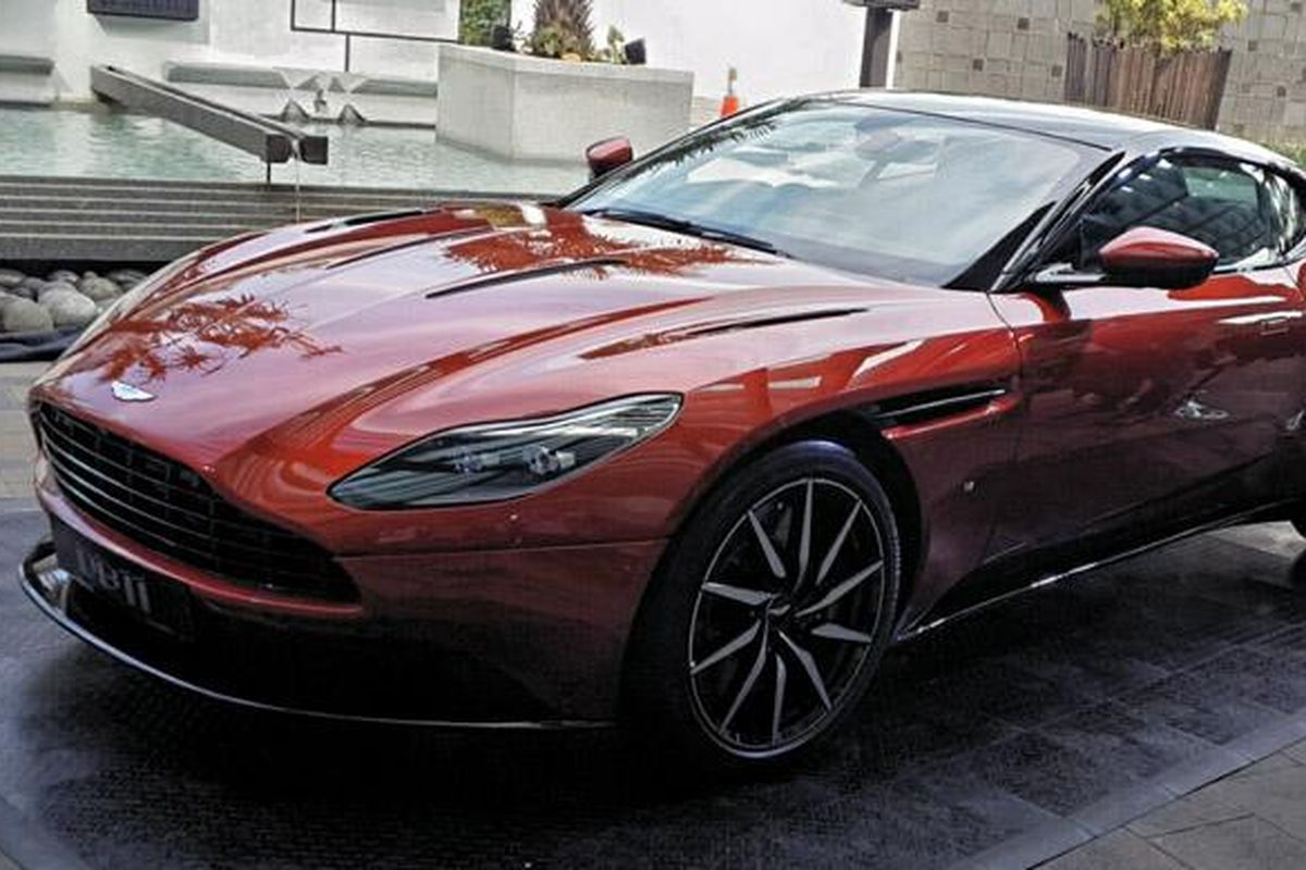 Aston Martin Jakarta baru menerima pengiriman unit mulai Februari 2017.