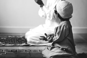 Contoh Tanggung Jawab kepada Allah dalam Kehidupan Sehari-hari 